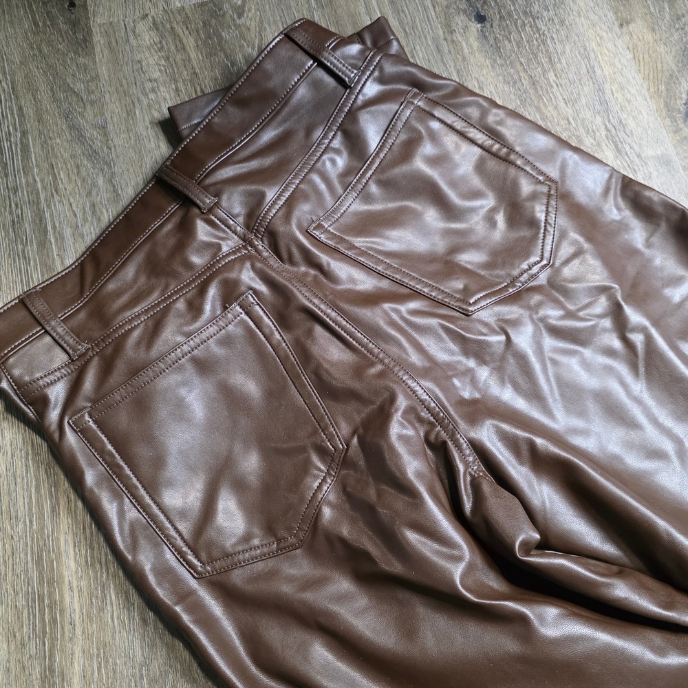Abercrombie & Fitch Curve Love 90s Straight Ultra High Rise Brown Faux Leather 8 - Picture 8 of 9